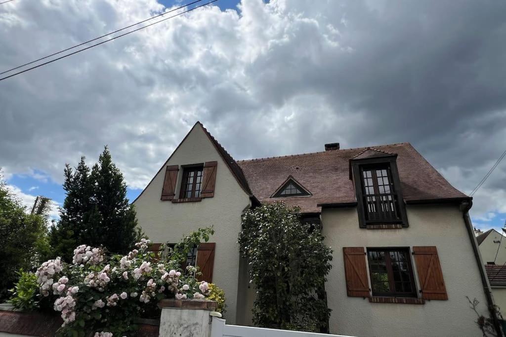 Grande Avec 10m2 * L'Hay-les-Roses