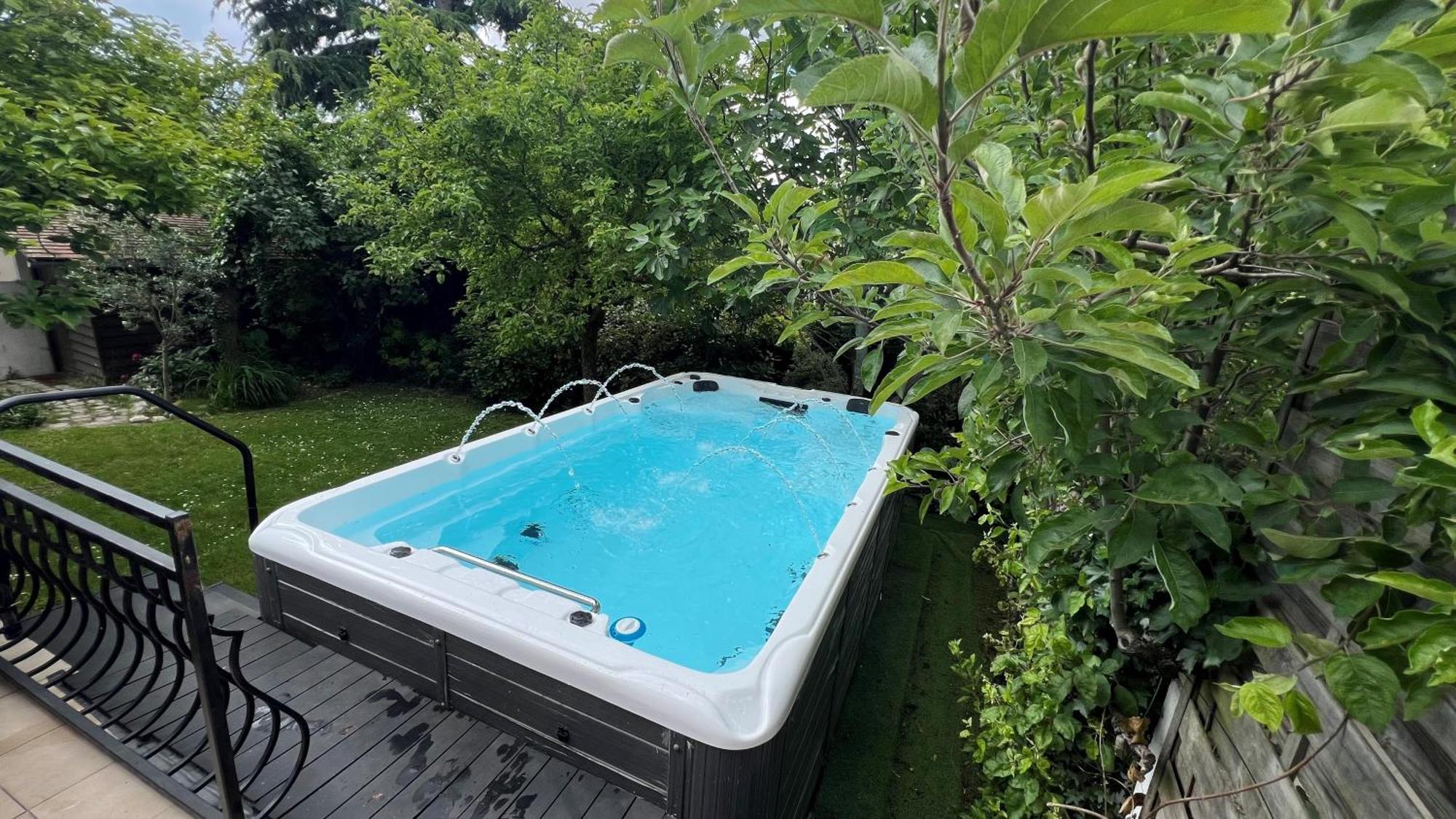 Grande Avec 10m2 Villa